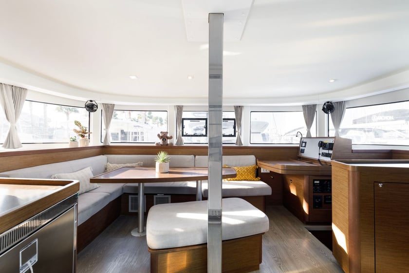 Kos Katamaran 6 Kabine 12 Liegeplätze 12 Gäste 12.79 m Nummer des Inserats: #11560 3