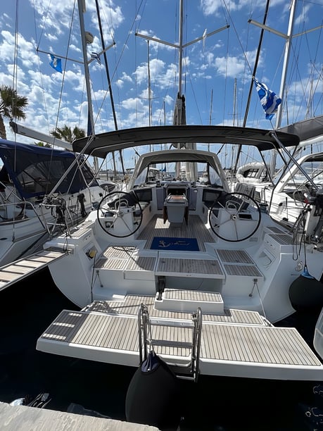 Rhodes Voilier Cabine 4  Couchettes 10  Invités 10  13.5 m Numéro de l'annonce: #11566 4