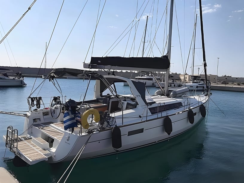 Rhodes Voilier Cabine 4  Couchettes 10  Invités 10  13.5 m Numéro de l'annonce: #11566