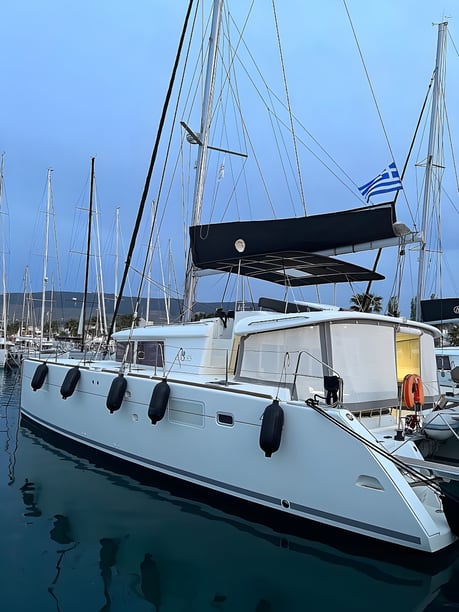 Kos Catamaran Cabine 6  Couchettes 12  Invités 12  13.96 m Numéro de l'annonce: #11568 4