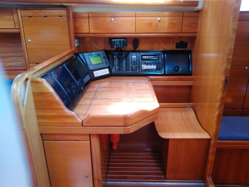 Punat Velero Cabina 4  9  literas 9  invitados 14.4 m Número de anuncio: #11599 4