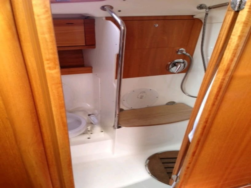 Punat Velero Cabina 3  7  literas 7  invitados 12.14 m Número de anuncio: #11626 4