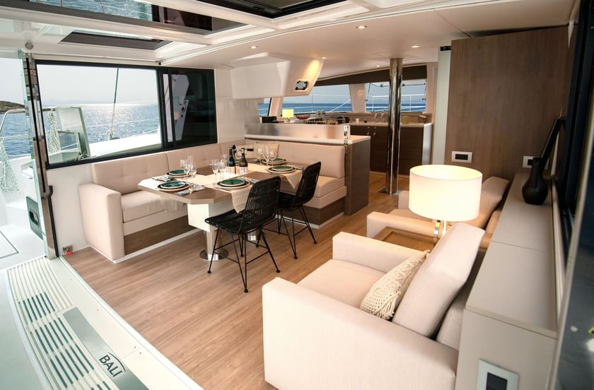 Andratx Catamaran Cabine 4  Couchettes 8  Invités 8  13.5 m Numéro de l'annonce: #11728 4