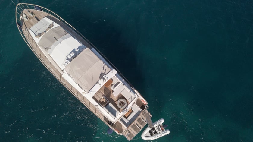 Mykonos Motoryacht 3 Kabine 6 Liegeplätze 6 Gäste 21 m Nummer des Inserats: #11762 3