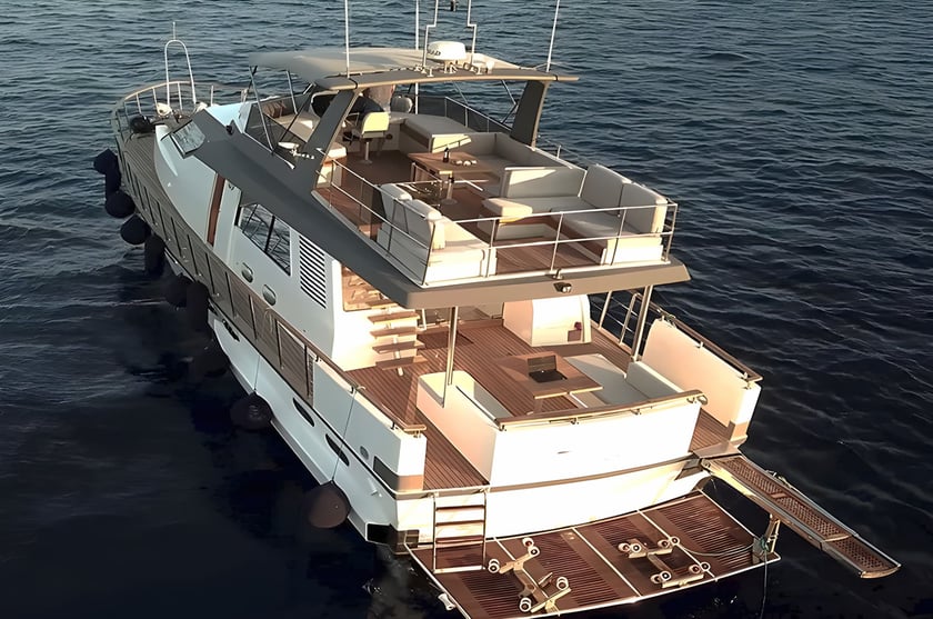 Mykonos Motoryacht 3 Kabine 6 Liegeplätze 6 Gäste 21 m Nummer des Inserats: #11762