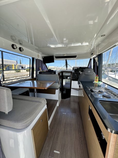 Drage Motorboat 3 cabin 8 berths 8 guests 10.5 m Listing Number: #11864 2