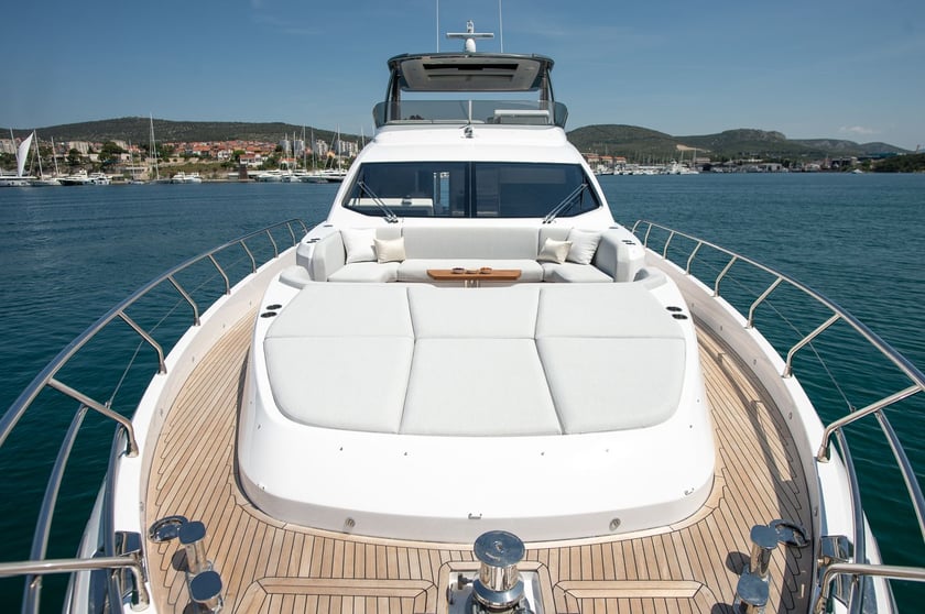 Sibenik Yacht à moteur Cabine 5  Couchettes 10  Invités 10  23.64 m Numéro de l'annonce: #11884 3