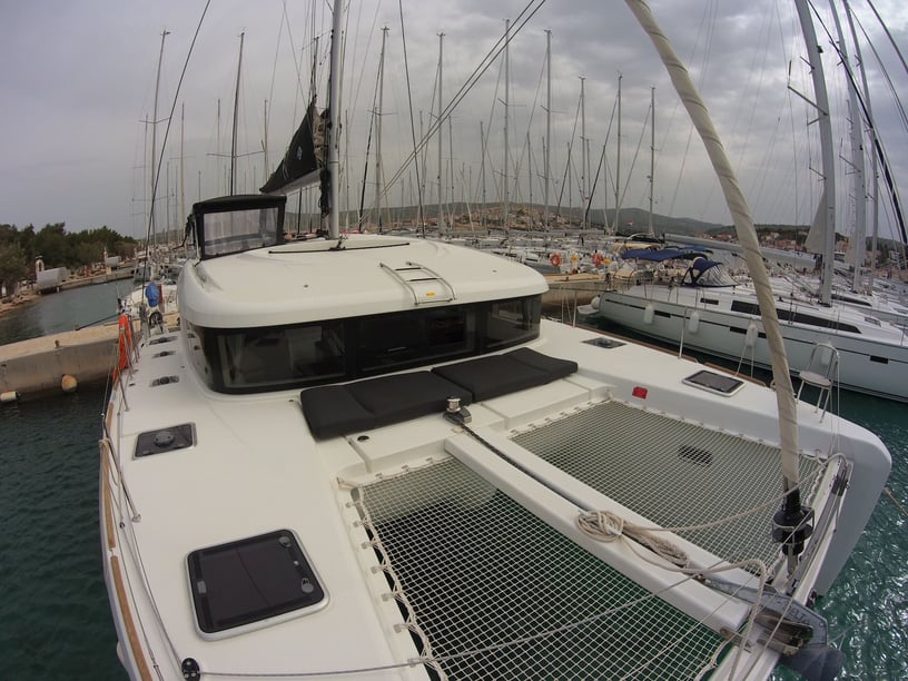 Rogoznica Catamaran 6 cabin 12 berths 12 guests 11.74 m Listing Number: #11895 4