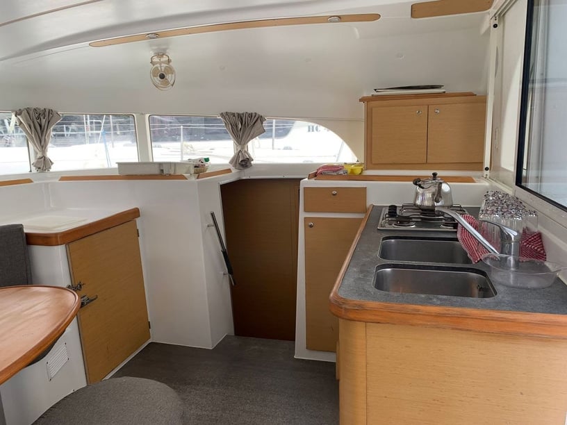 Mahe, Victoria Katamaran 6 Kabine 10 Liegeplätze 10 Gäste 11.55 m Nummer des Inserats: #11906 5