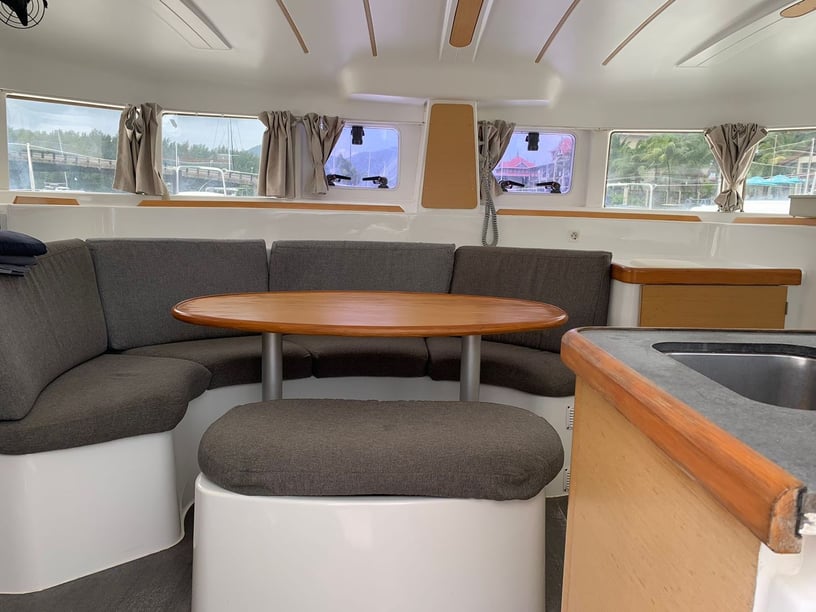 Mahe, Victoria Katamaran 6 Kabine 10 Liegeplätze 10 Gäste 11.55 m Nummer des Inserats: #11906 2