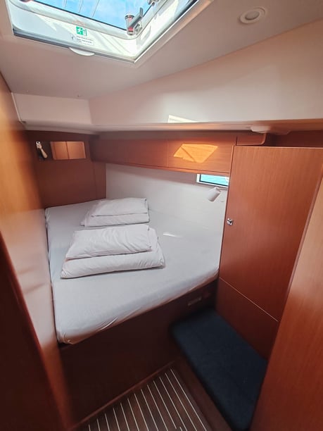 Drage Segelboot 4 Kabine 9 Liegeplätze 9 Gäste 14.27 m Nummer des Inserats: #11915 4