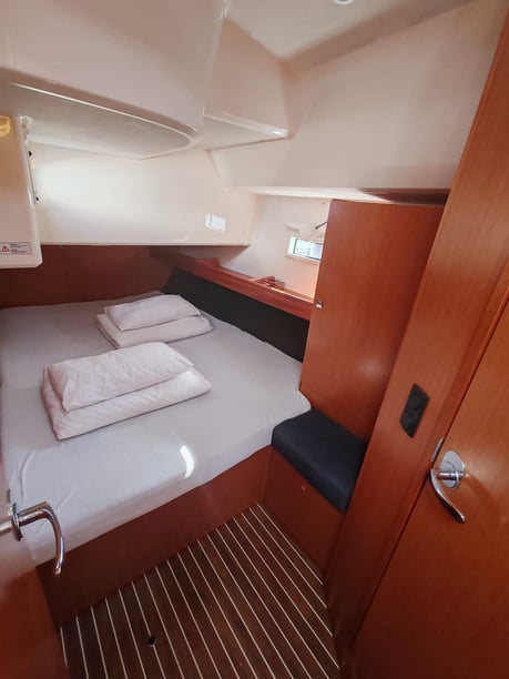 Drage Segelboot 4 Kabine 9 Liegeplätze 9 Gäste 14.27 m Nummer des Inserats: #11915 5