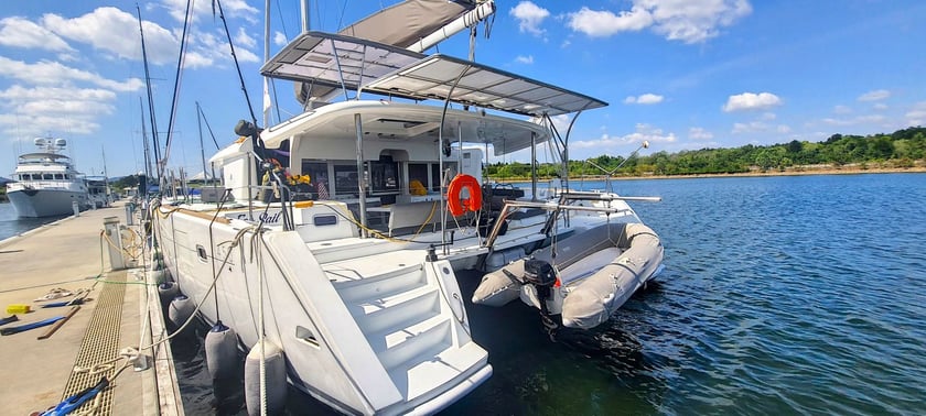 Koh Chang Catamaran Cabine 6  10  slaapplaatsen 10  gasten 13.96 m Lijstnummer: #11938 4