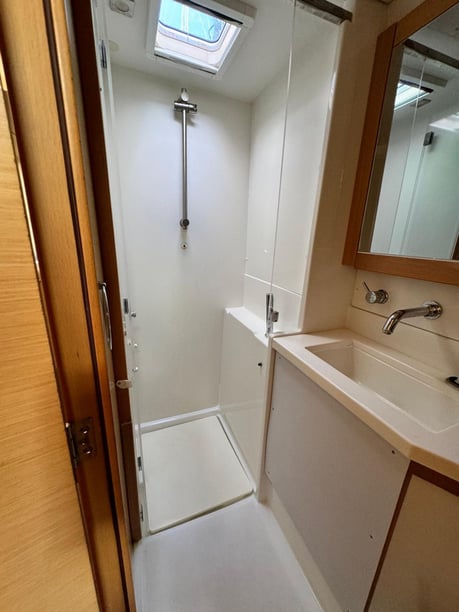 Mahe, Victoria Katamaran 6 Kabine 10 Liegeplätze 10 Gäste 13.96 m Nummer des Inserats: #11949 3