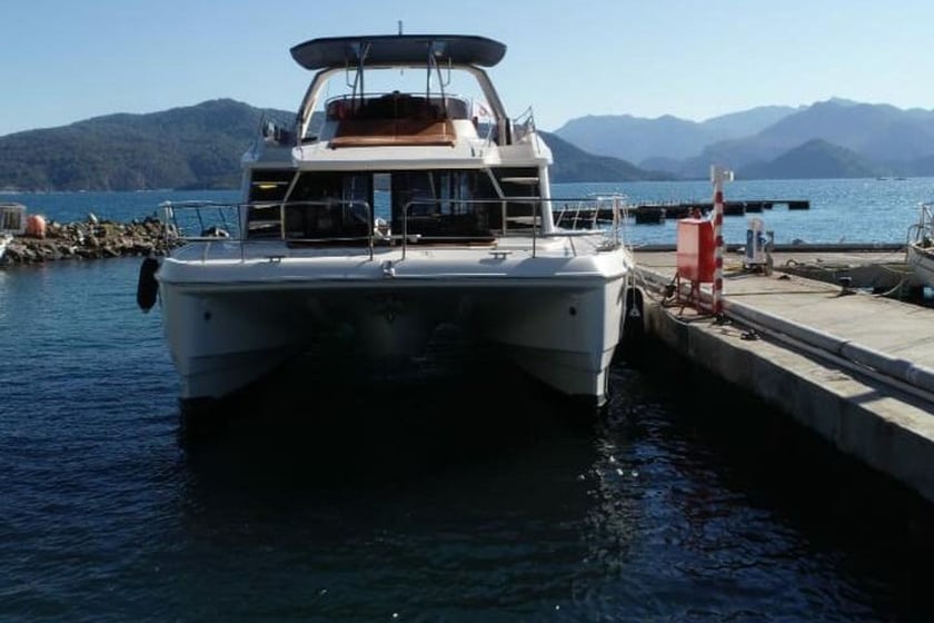 Marmaris Catamaran 3 cabin 6 berths 6 guests 48 ft Listing Number: #11971 2