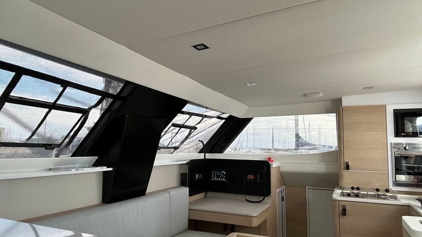 Valencia Katamaran 4 kabin Konaklama 8 kişi Seyir 8 kişi 10.9 m İlan No: #11975 4