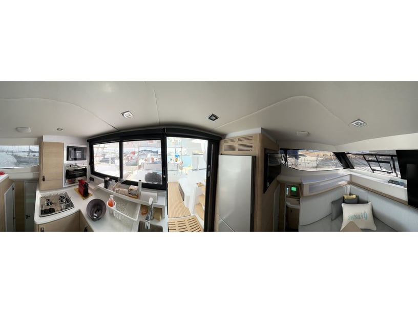 Valencia Katamaran 4 kabin Konaklama 8 kişi Seyir 8 kişi 10.9 m İlan No: #11975 3