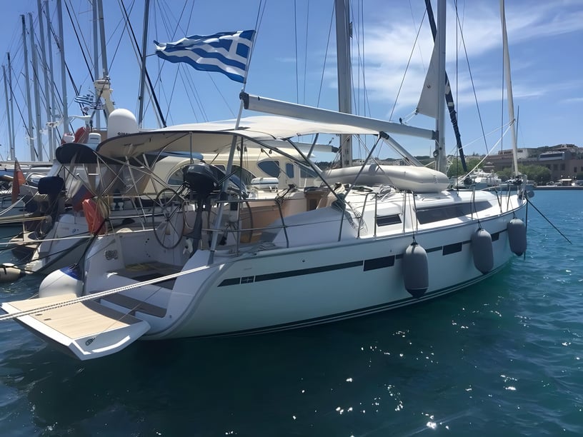 Rodas Velero Cabina 3  7  literas 7  invitados 12.35 m Número de anuncio: #11986