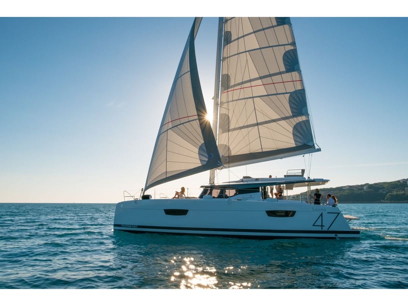 Castiglioncello Catamaran Cabine 6  Couchettes 10  Invités 10  14.33 m Numéro de l'annonce: #12000