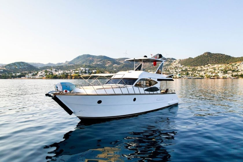Bodrum Yacht à moteur Cabine 2  Couchettes 4  Invités 12  16 m Numéro de l'annonce: #12138