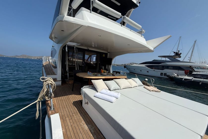 Bodrum Motoryat 2 kabin Konaklama 4 kişi Seyir 12 kişi 16 m İlan No: #12138 5