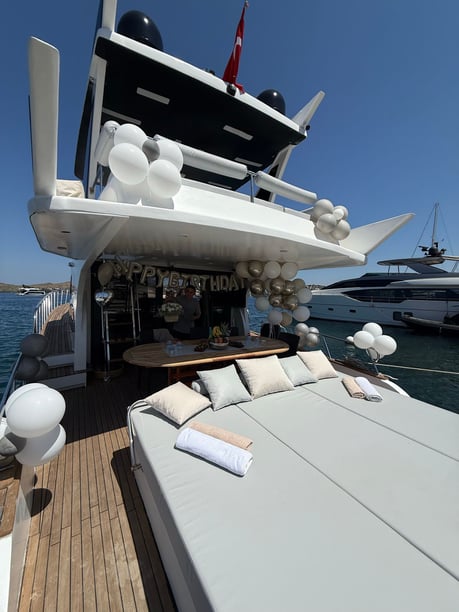Bodrum Motoryacht 2 Kabine 4 Liegeplätze 12 Gäste 16 m Nummer des Inserats: #12138 5