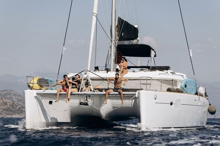 Gocek Catamaran 4 cabin 10 berths 10 guests 45 ft Listing Number: #12192 2