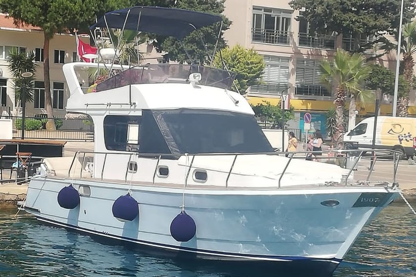 Maltepe Yacht a motore cabina 2   8  ospiti 11.1 m Numero dell'inserzione: #12230