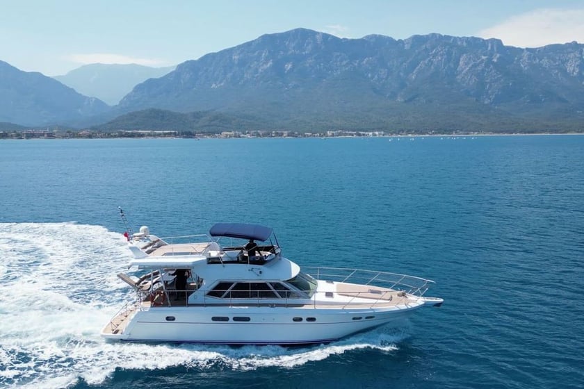 Kemer Yate a motor   12  invitados 17 m Número de anuncio: #12285 3