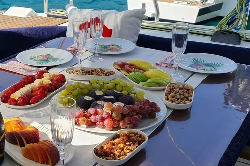 Fethiye Catamarán Cabina 4  8  literas 8  invitados 13 m Número de anuncio: #12327 5