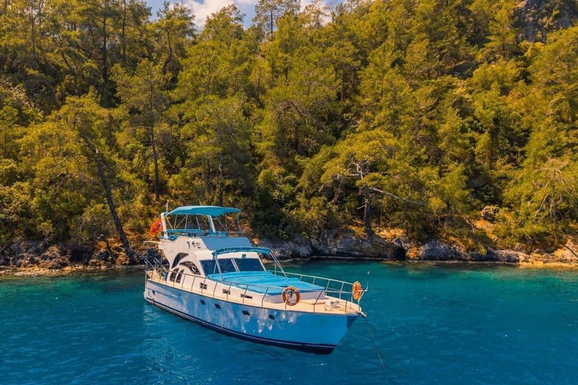 Fethiye Yacht a motore   6  ospiti 15 m Numero dell'inserzione: #12330