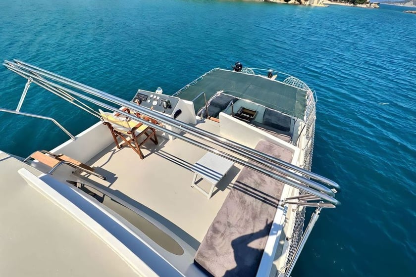 Fethiye Gulet Cabine 3  Couchettes 6  Invités 6  13 m Numéro de l'annonce: #12342 4