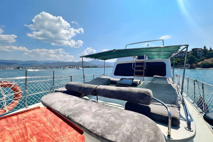 Fethiye Gulet Cabine 3  Couchettes 6  Invités 6  13 m Numéro de l'annonce: #12342 5