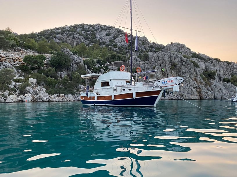Marmaris Gulet 2 kabin Konaklama 4 kişi Seyir 8 kişi 12 m İlan No: #12344 2