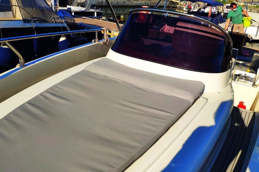 Izmir Motoryacht   4 Gäste 7.8 m Nummer des Inserats: #12366 3