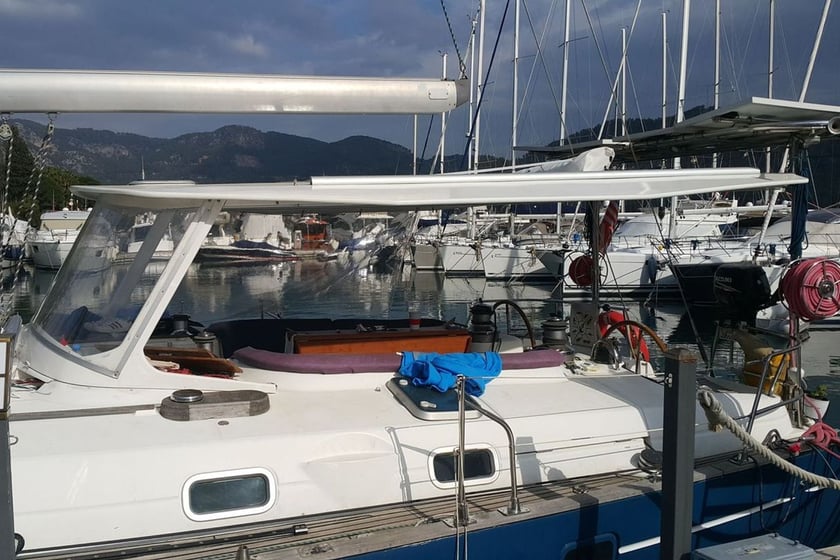 Tivat Sailboat 2 cabin 4 berths 6 guests 50 ft Listing Number: #12421 2