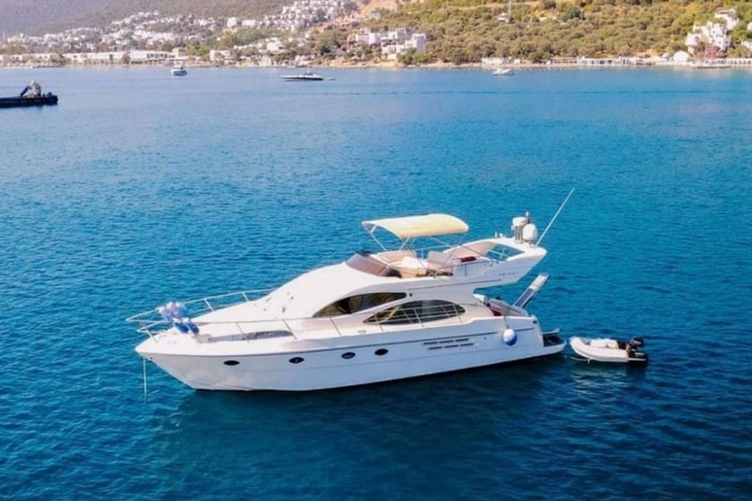 Bodrum Yate a motor Cabina 2  4  literas 4  invitados 16 m Número de anuncio: #12466 2