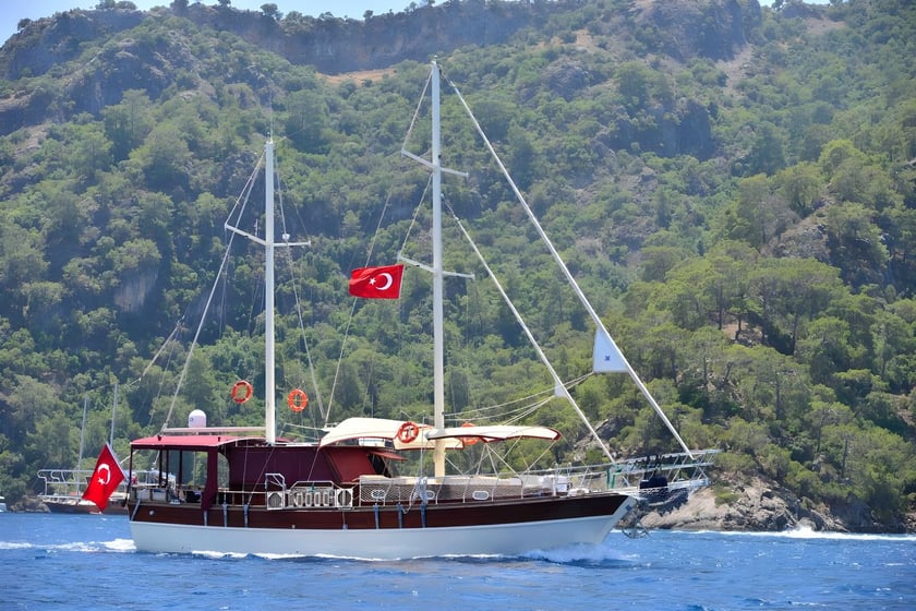 Göcek Gulet 3 kabin Konaklama 6 kişi Seyir 6 kişi 16 m İlan No: #12477