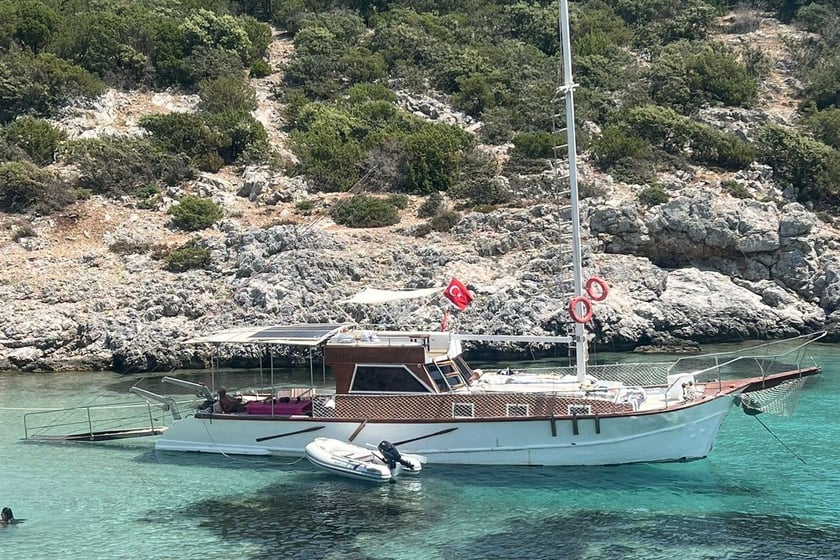 Bodrum Gulet Cabine 3  Couchettes 6  Invités 12  15 m Numéro de l'annonce: #12519 2