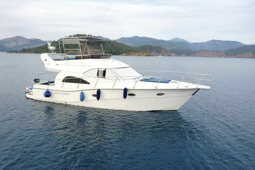 Gocek Yacht à moteur Cabine 2  Couchettes 4  Invités 7  14 m Numéro de l'annonce: #12525 4