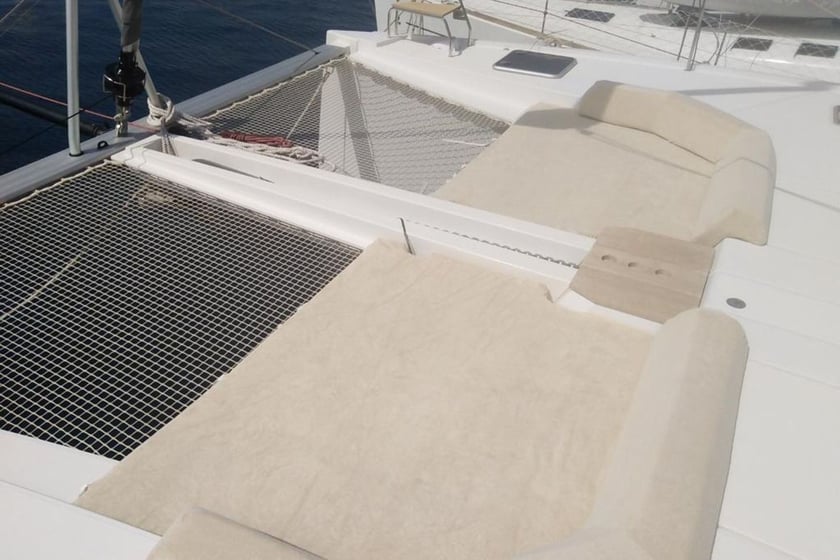 Bodrum Catamaran Cabine 4  Couchettes 8  Invités 16  13 m Numéro de l'annonce: #12571 5