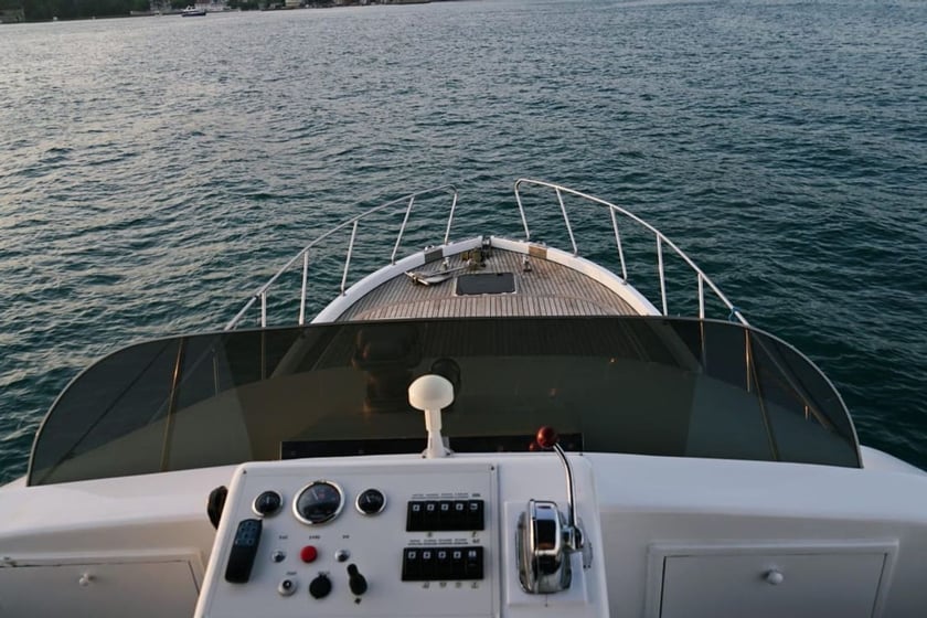 Bebek Motoryat   Seyir 10 kişi 14 m İlan No: #12588 5