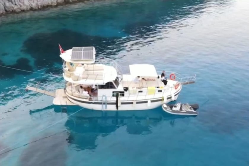 Gocek Gulet Cabine 2  Couchettes 4  Invités 6  13 m Numéro de l'annonce: #12636 3