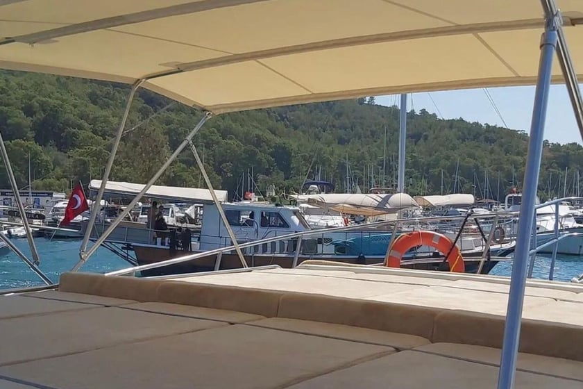 Gocek Gulet Cabine 2  Couchettes 4  Invités 6  13 m Numéro de l'annonce: #12636 5