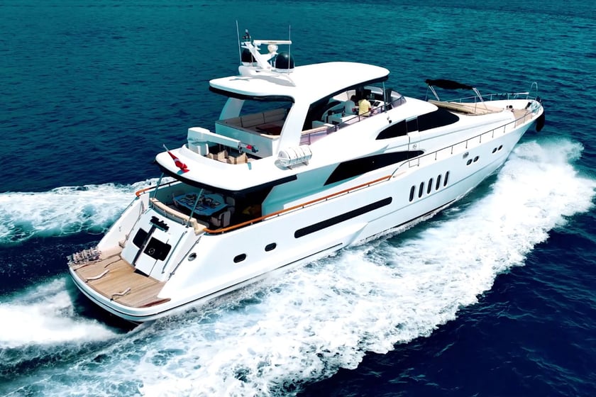 Antalya Yate a motor Cabina 4  8  literas 12  invitados 30 m Número de anuncio: #12648 2