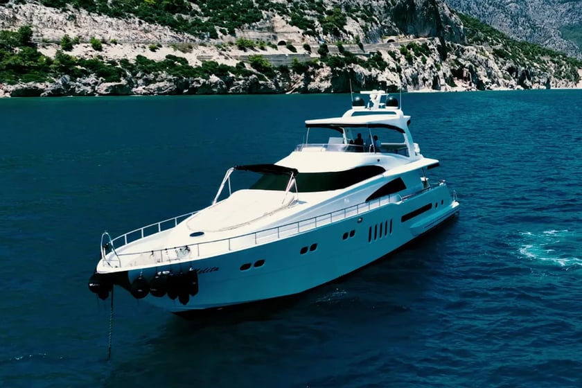 Antalya Yate a motor Cabina 4  8  literas 12  invitados 30 m Número de anuncio: #12648 3