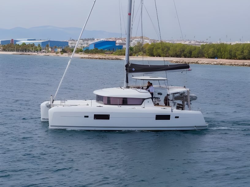 Lefkada Katamaran 6 Kabine 12 Liegeplätze 12 Gäste 12.8 m Nummer des Inserats: #1267 3