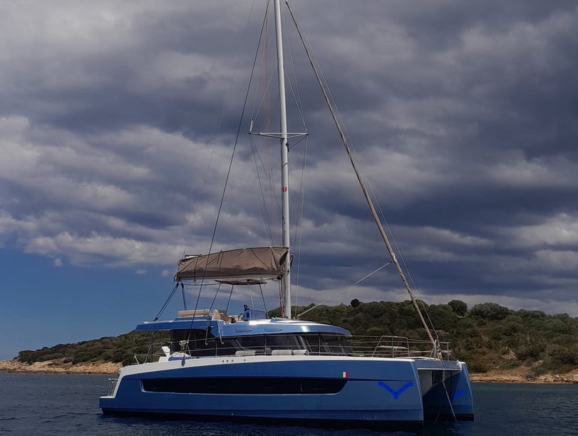 Porto Rotondo Catamaran 4 cabin 8 berths 8 guests 12.33 m Listing Number: #12679 5