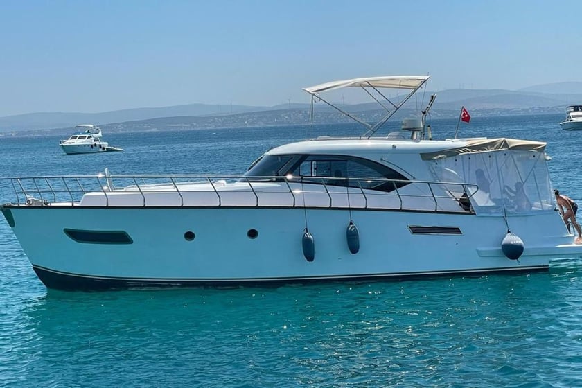 Izmir Motor Yacht 2 cabin 5 berths 12 guests 14 m Listing Number: #12715 2