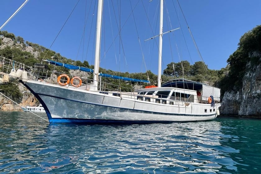 Gocek Gulet Cabine 6  12  slaapplaatsen 12  gasten 22.6 m Lijstnummer: #12743 2